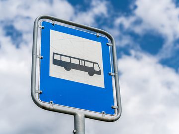 Blisko 700 tysięcy na przewozy autobusowe dla gminy Młodzieszyn