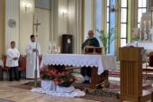 Powitanie nowego proboszcza parafii pw. Narodzenia Najświętszej Maryi Panny w Młodzieszynie