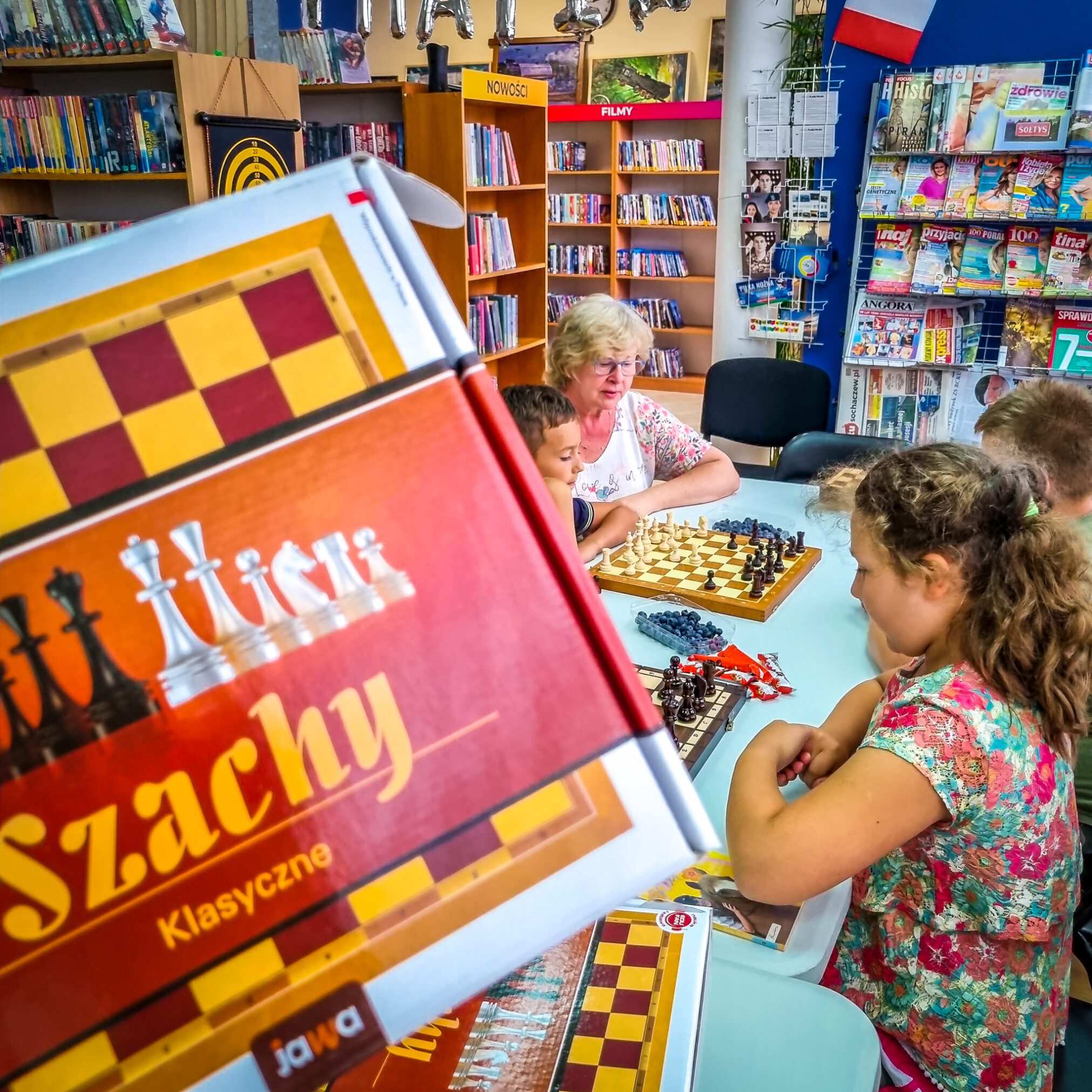 Szachy w bibliotece
