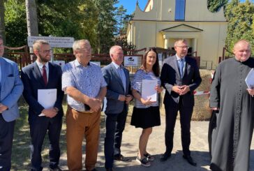 Podpisanie umowy na utylizację azbestu w gminie Młodzieszyn