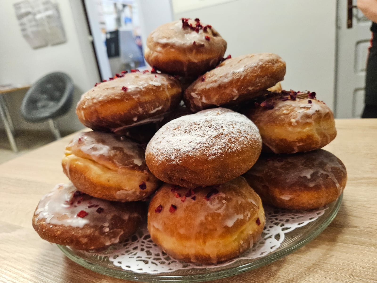 Tłusty czwartek - Wójt Monika Pietrzyk zaprasza na pączki