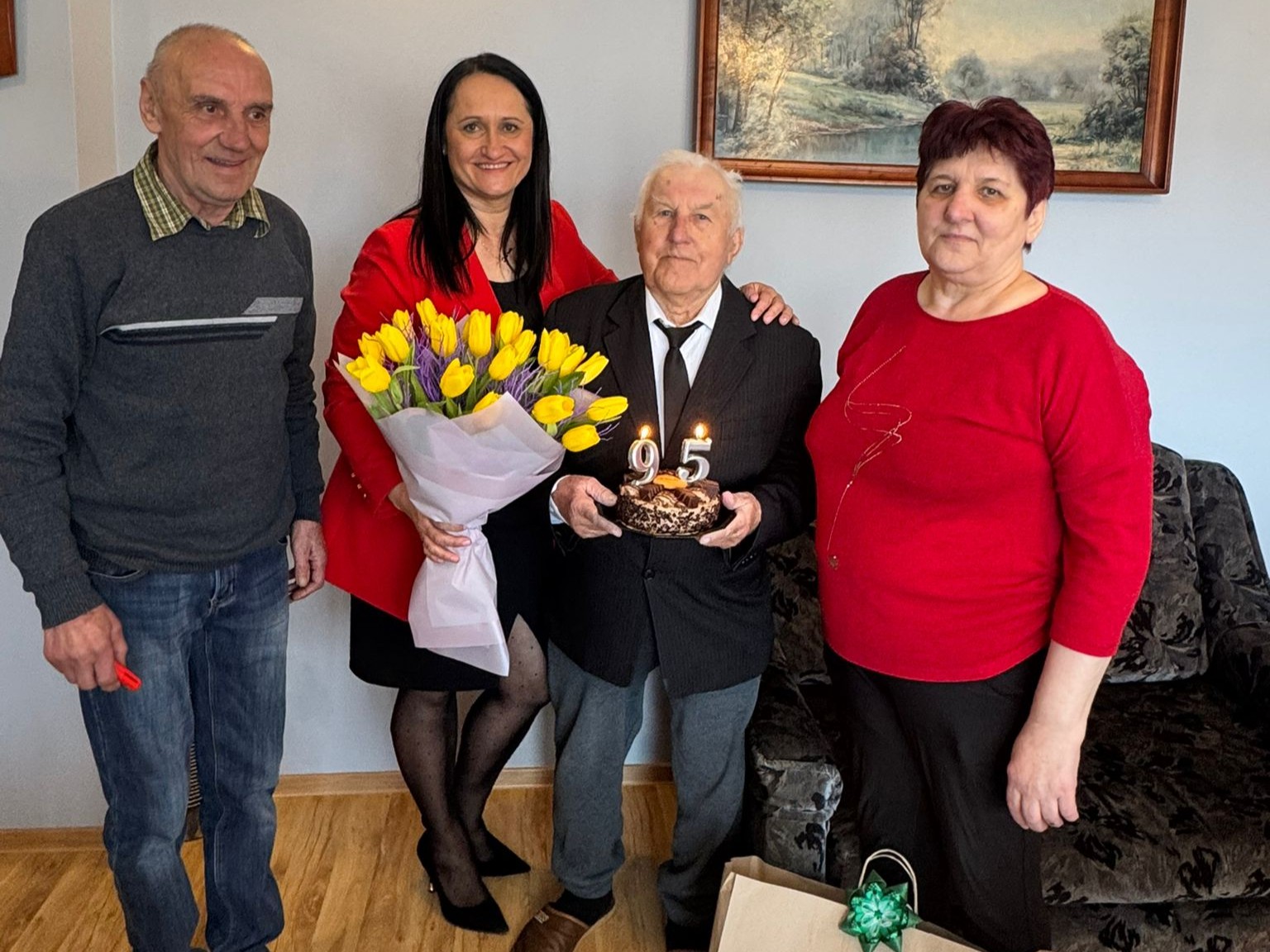 Wójt Gminy Młodzieszyn z wizytą u Jubilata