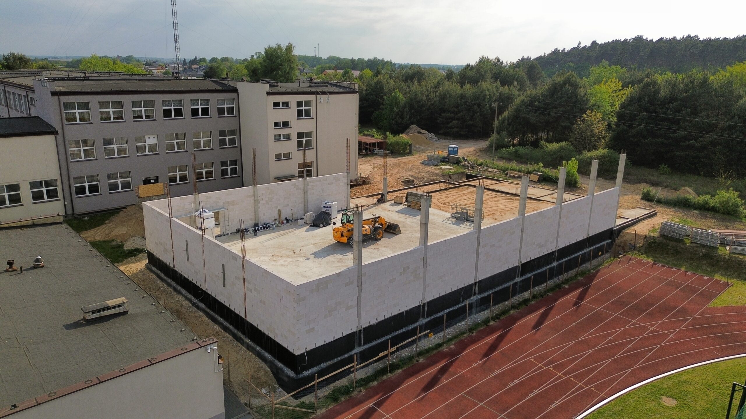 Trwa budowa nowoczesnej hali sportowej