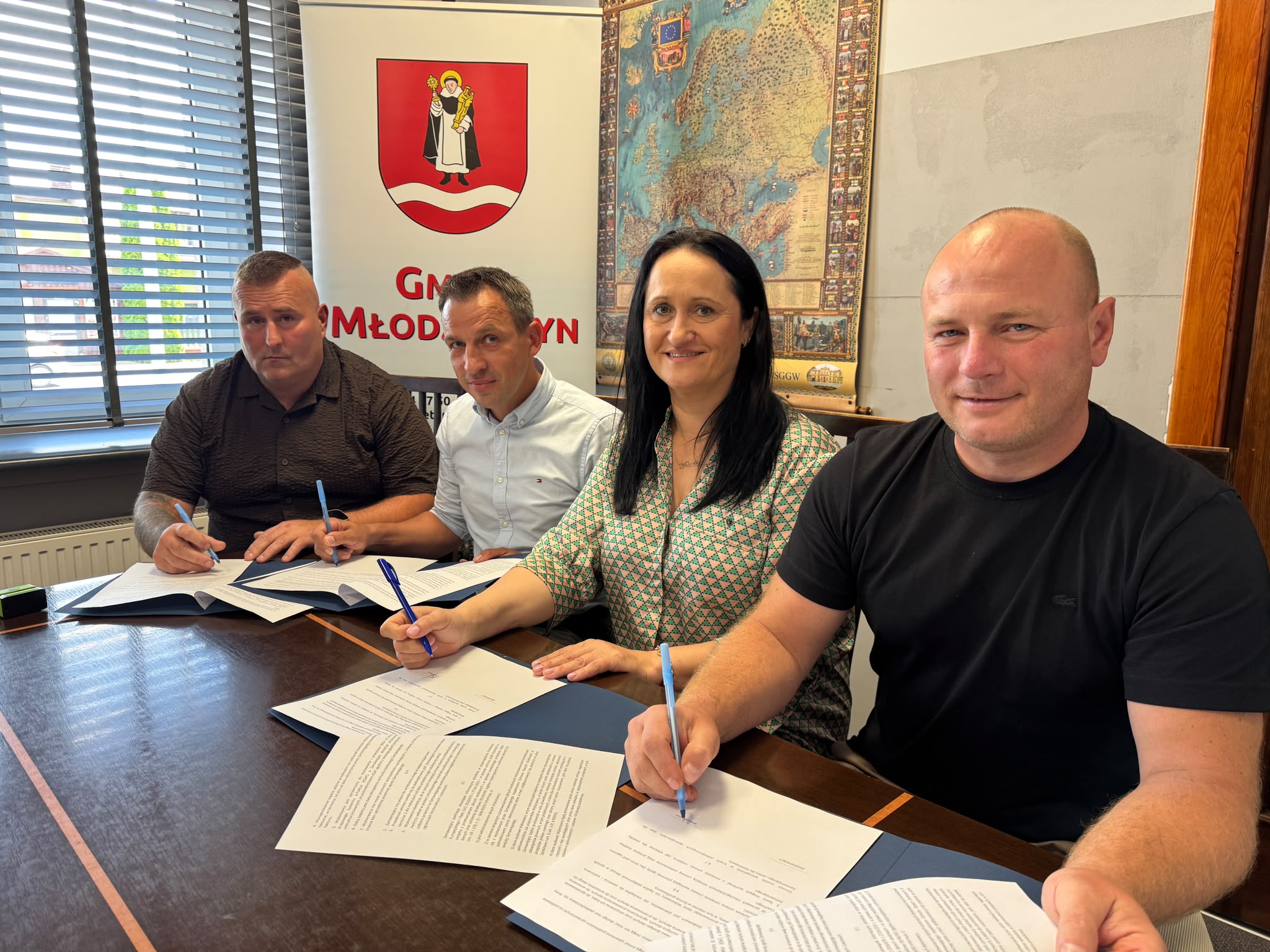 Szansa dla sportu i młodzieży – UKP Młode Wilki Gawłów trenują w gminie Młodzieszyn!