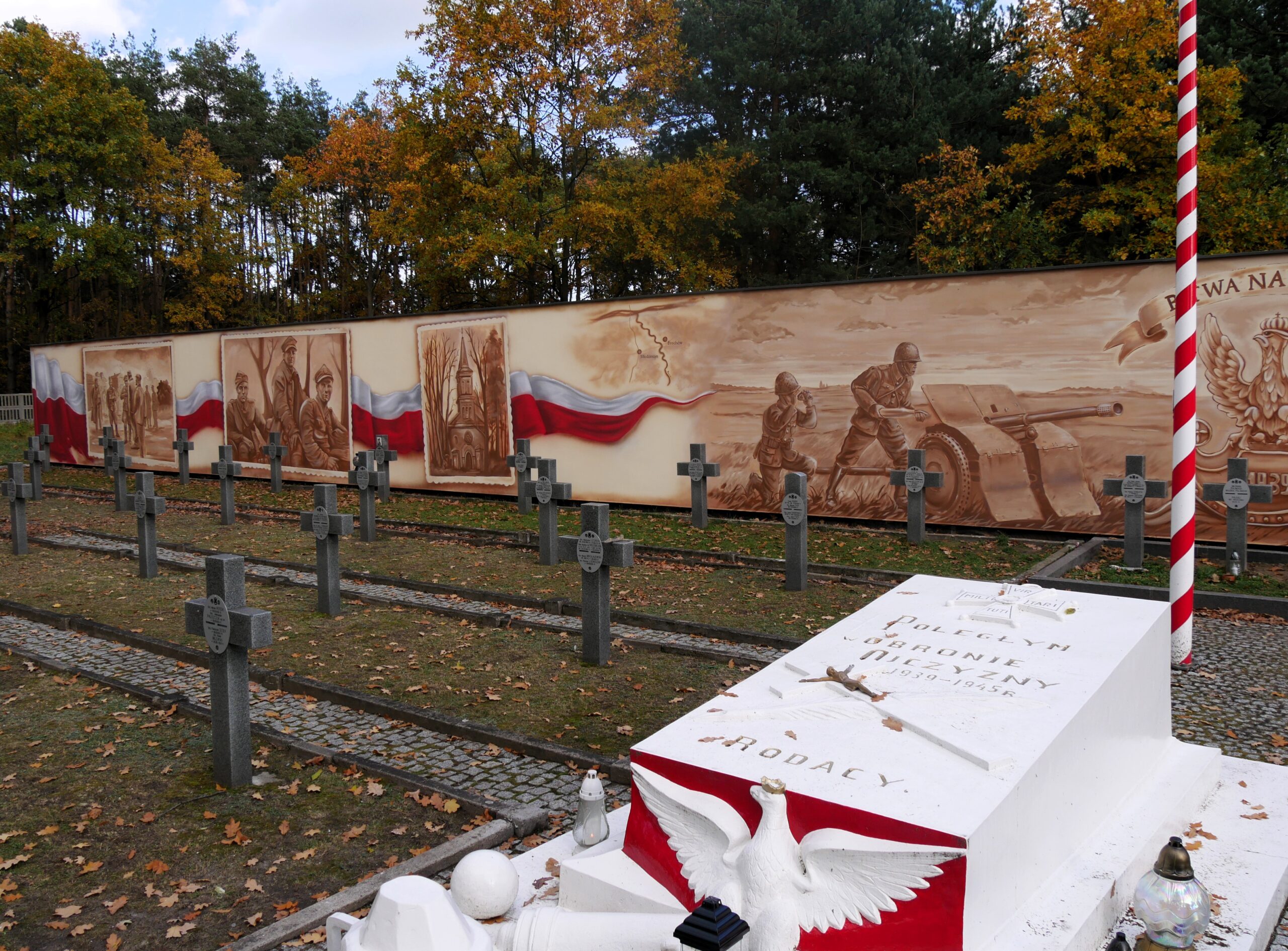 Mural w Juliopolu już gotowy! Grafikę zrealizowano w ramach rewitalizacji zabytkowego cmentarza w Juliopolu